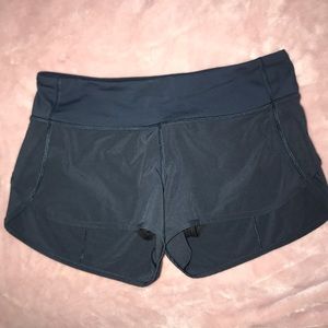 Lululemon speed up 2.5” - size 4